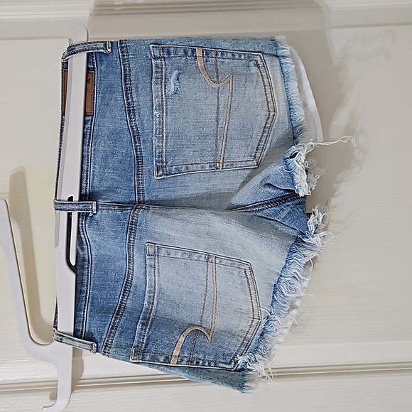 American Eagle Shorts - Picture 4 of 4